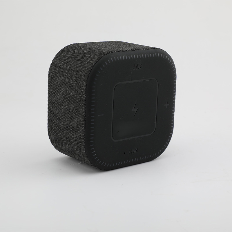 Portable wireless bluetooth speaker charger