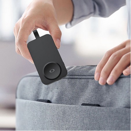 Smart magnetic fast charging portable charger