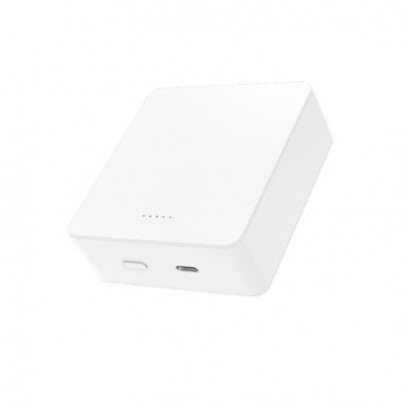 Rectangular large capacity magnetic portable charger
